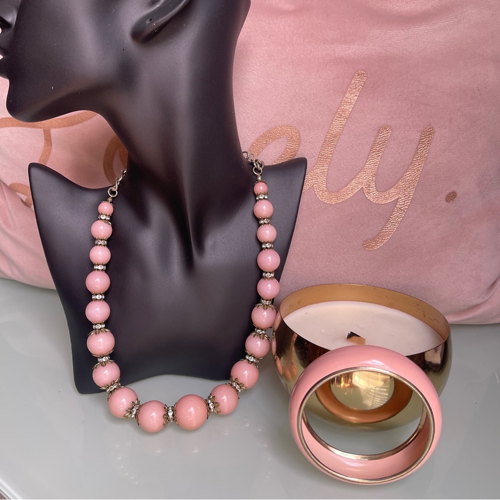 Beautiful Necklace/Bracelet Set